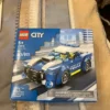 Lego city police car with police officer - Image 6