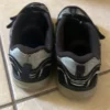 Boys size 5 tennis shoes fair condition plz see photos - Image 5